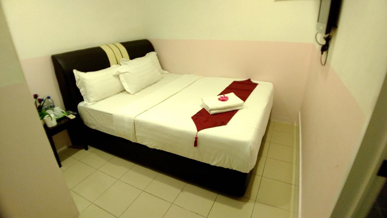 Apple 1 Hotel Budget ゲルゴル エクステリア 写真