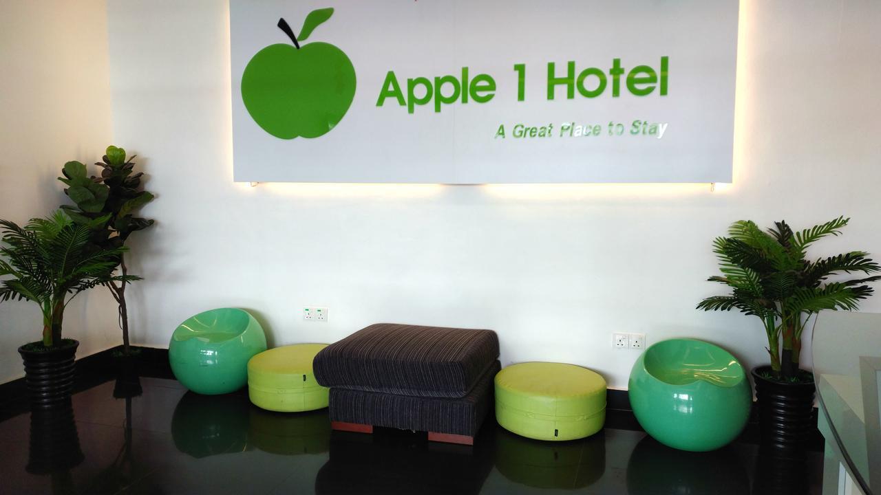Apple 1 Hotel Budget ゲルゴル エクステリア 写真